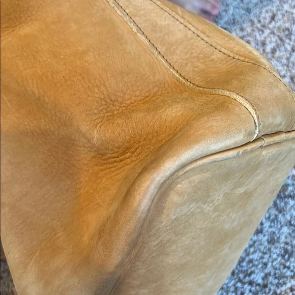 Vintage Dooney & Bourke Tan Leather Bucket Bag - Picture 8 of 13